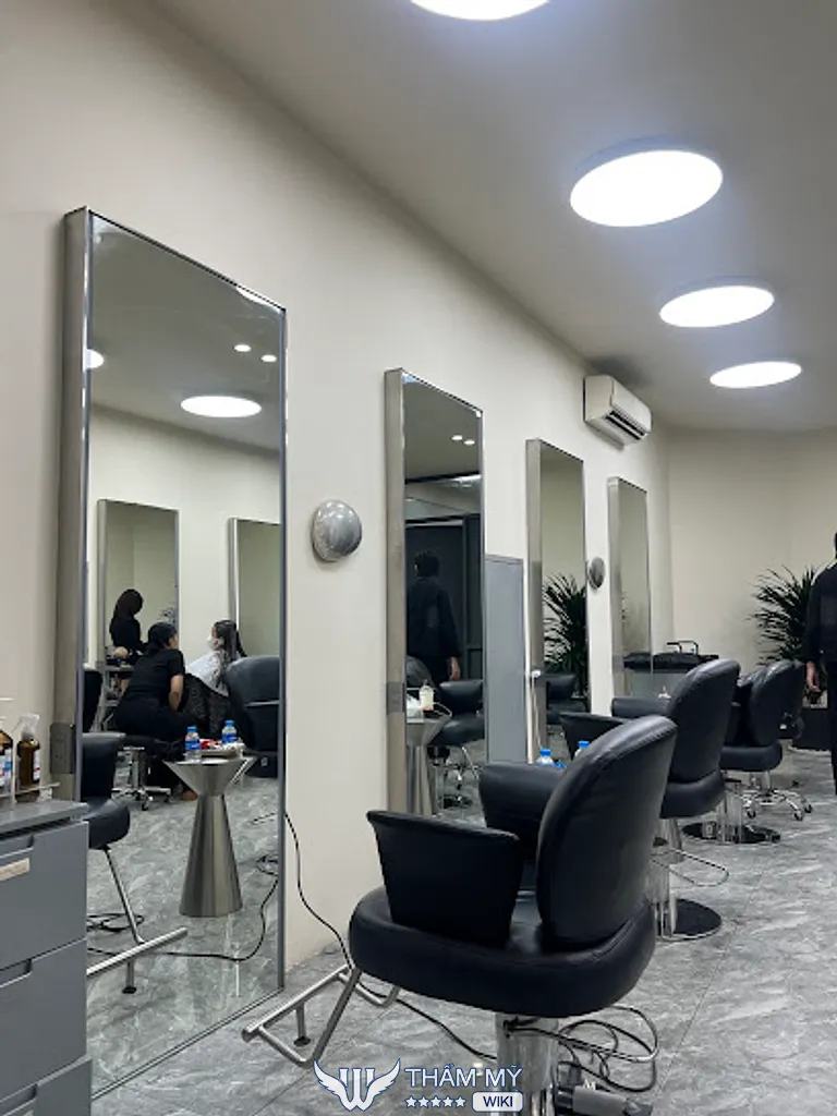 TRAKY HAIR 475 NGUYỄN THỊ THẬP - QUẬN 7